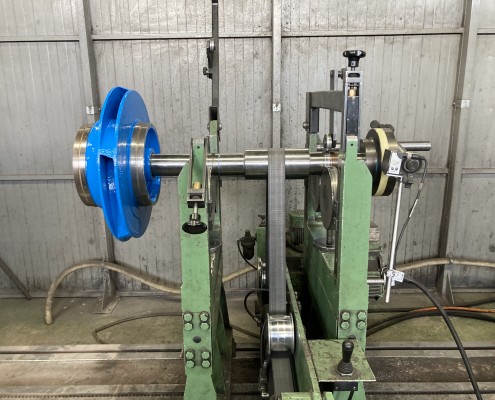 Equilibrage dynamique d'une roue de pompe et d'un accouplement montés sur leur arbre